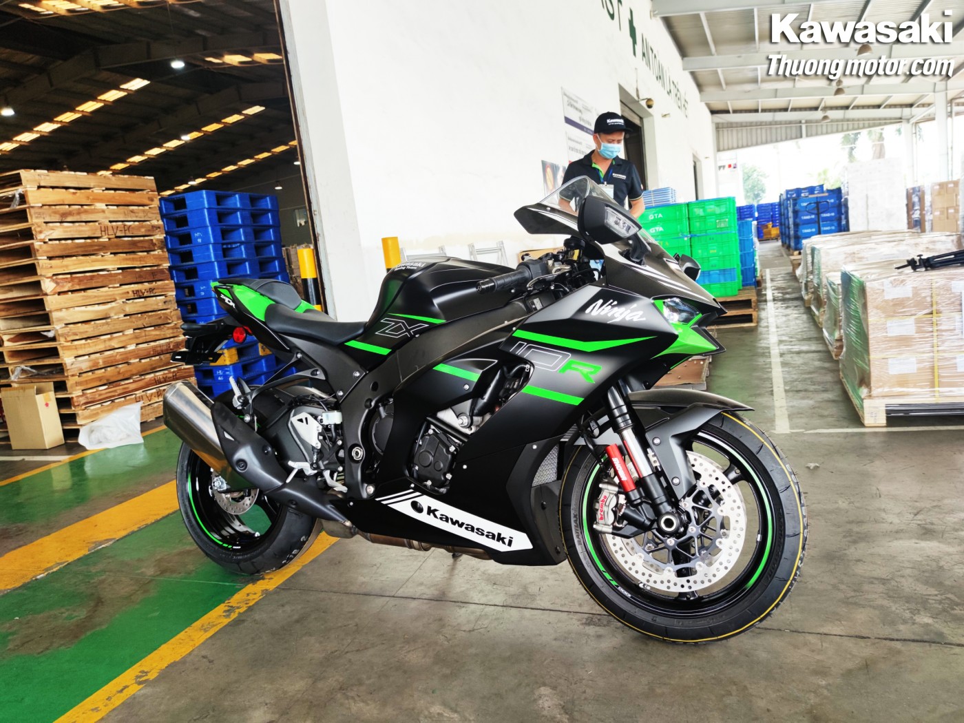 Kawasaki Ninja ZX10R 2016 độ siêu khủng tại Việt Nam 2banhvn